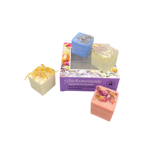 Die Holzwarenfabrik Badewürfel mit Schafsmilch "Glücksmomente", mit Verpackung